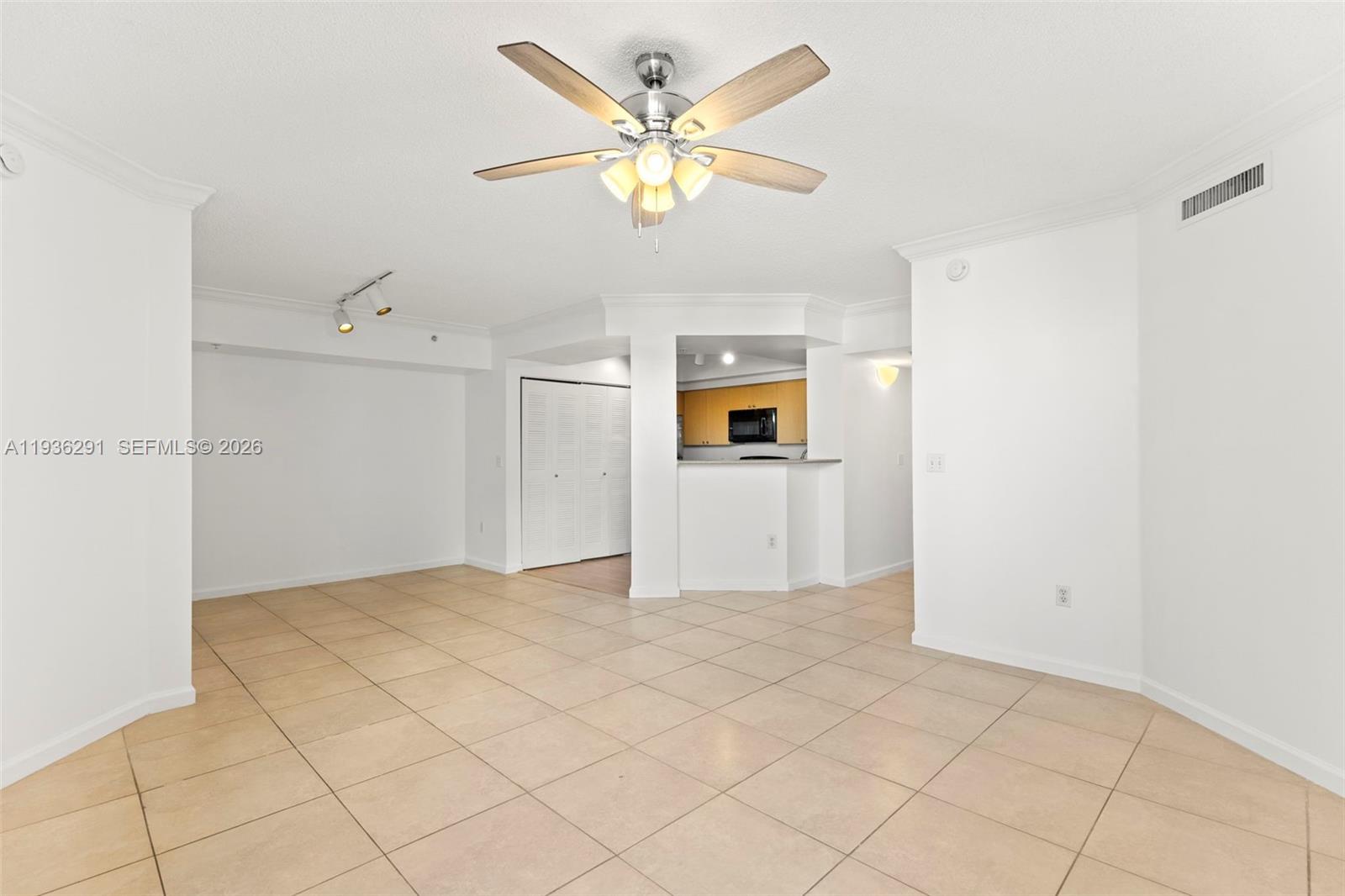 1919 Van Buren St # 418A