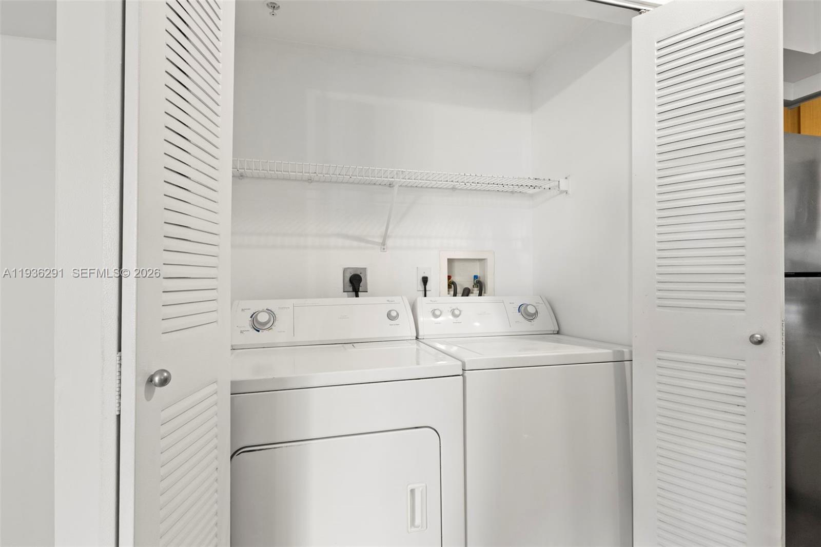 1919 Van Buren St # 418A