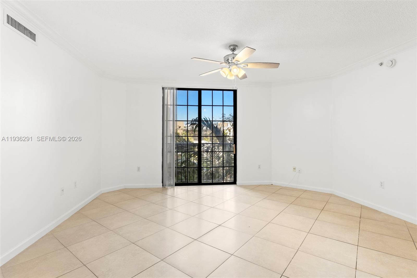 1919 Van Buren St # 418A
