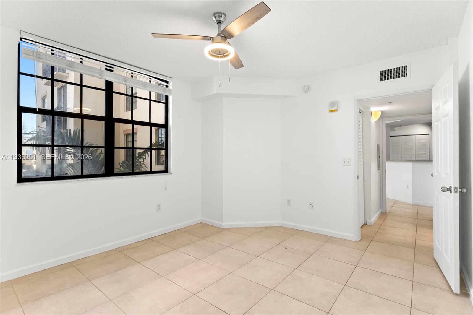1919 Van Buren St # 418A