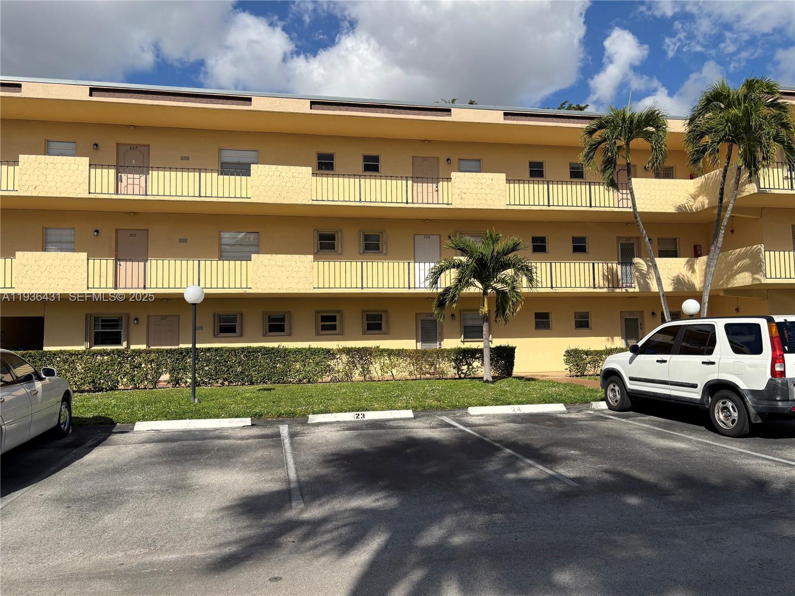 351 Cambridge Rd # 108