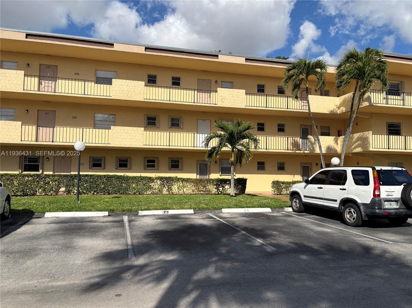 351 Cambridge Rd # 108