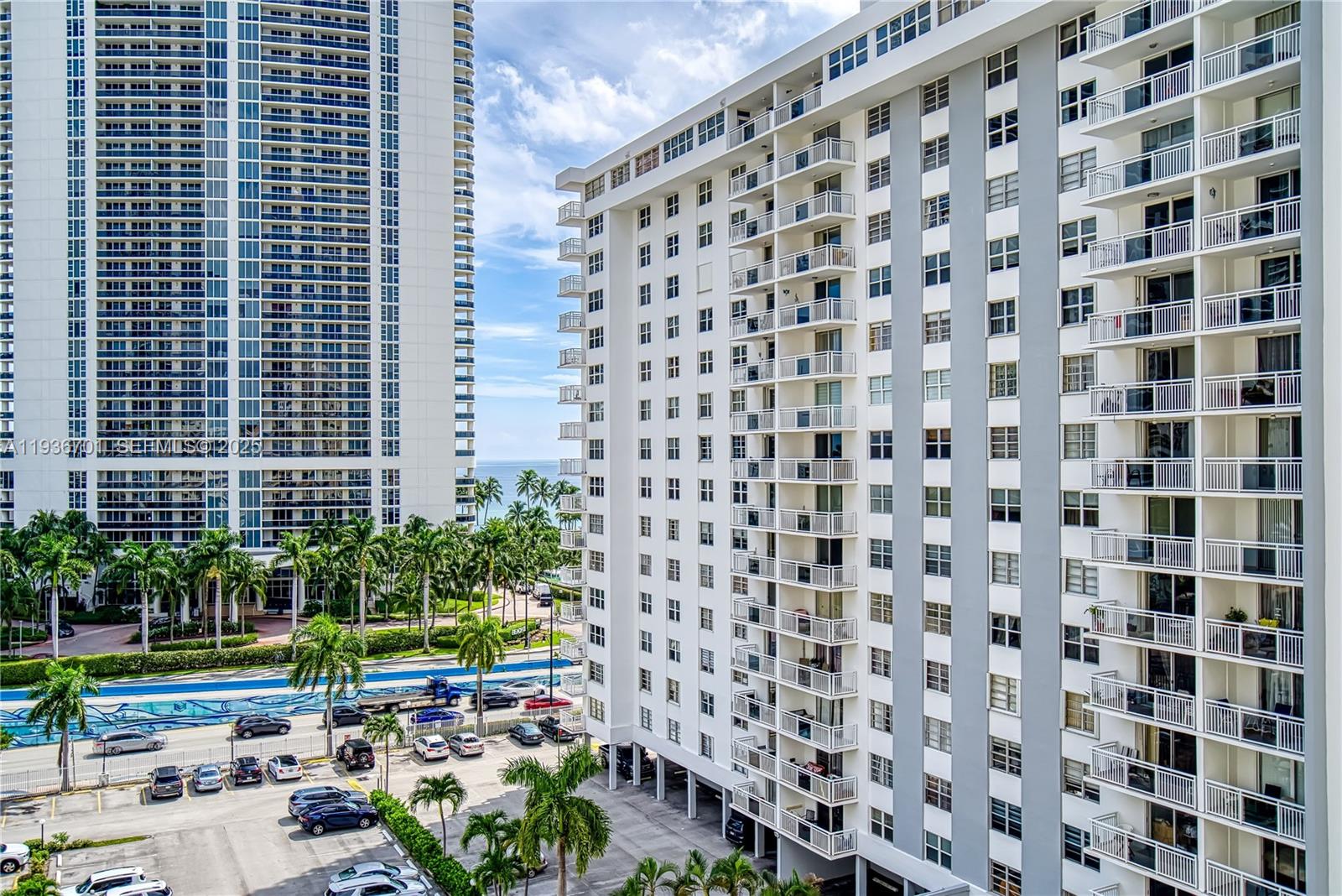 1833 S Ocean Dr # 902