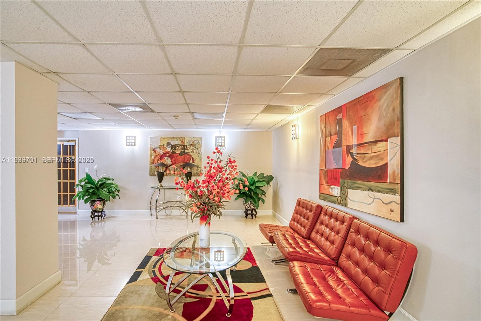 1833 S Ocean Dr # 902