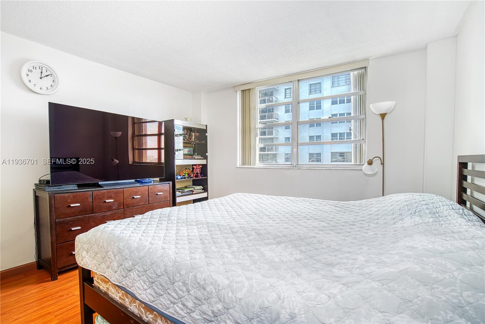 1833 S Ocean Dr # 902
