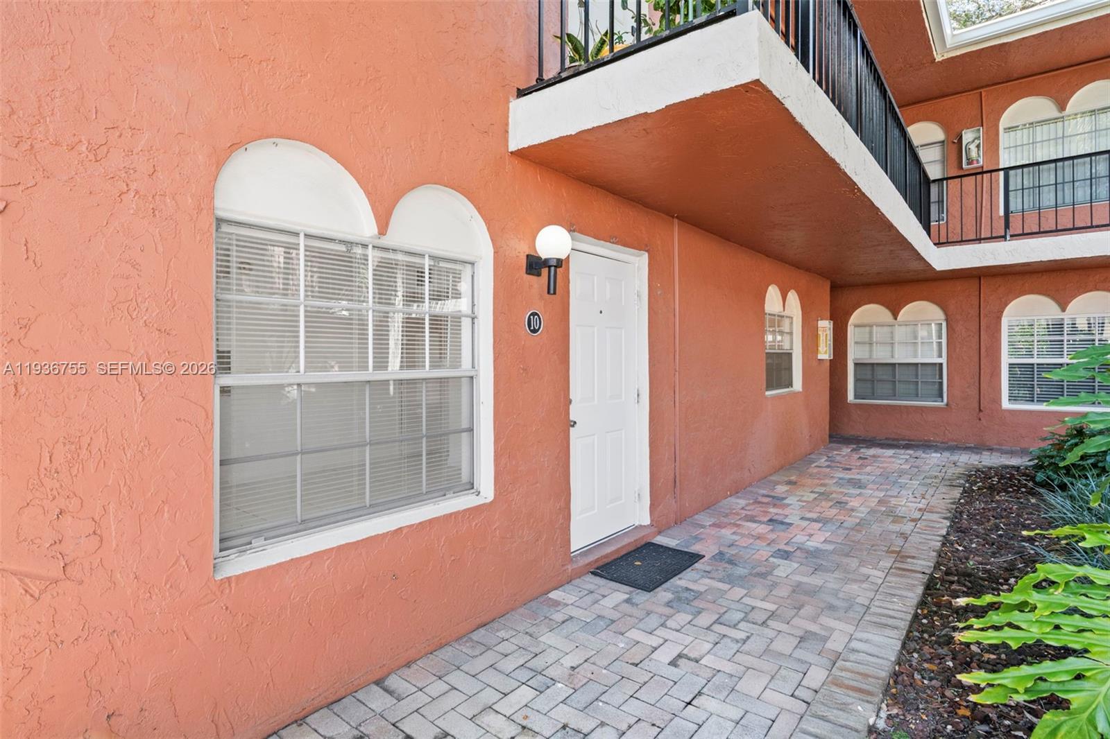 1405 MIAMI RD # 10