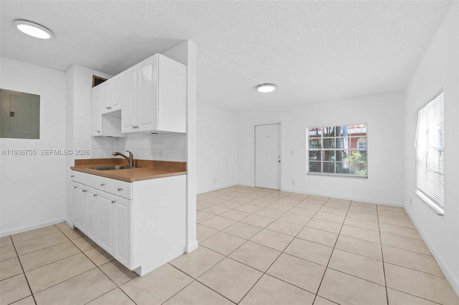 1405 MIAMI RD # 10
