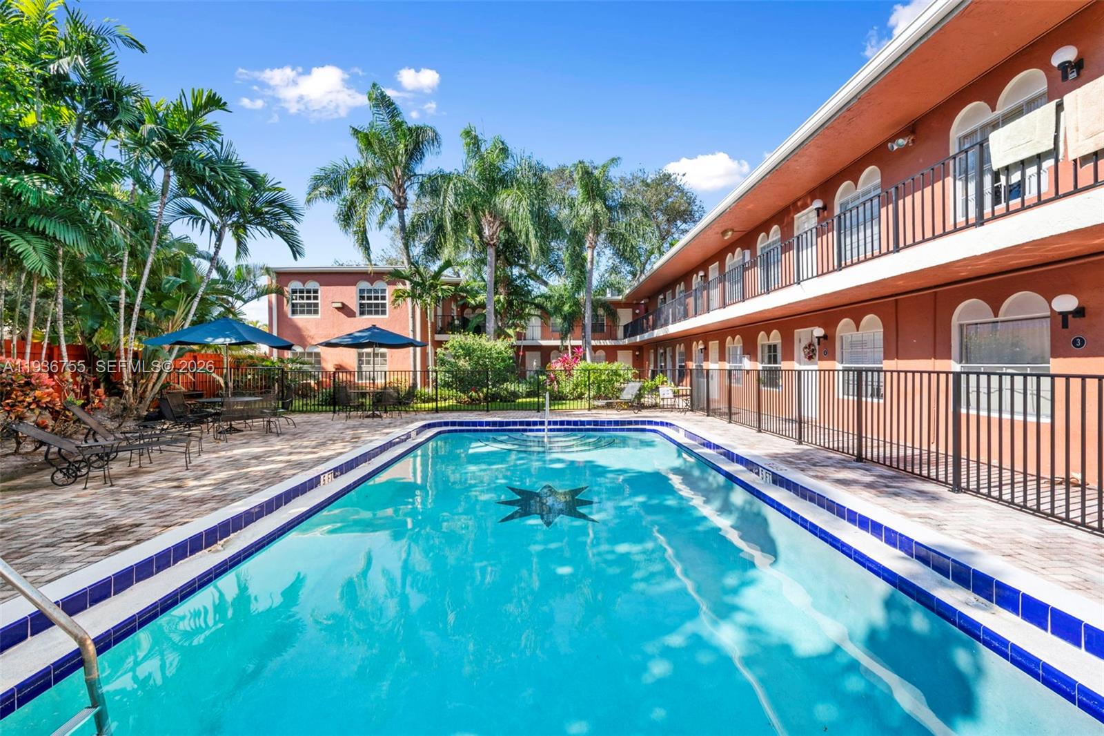 1405 MIAMI RD # 10