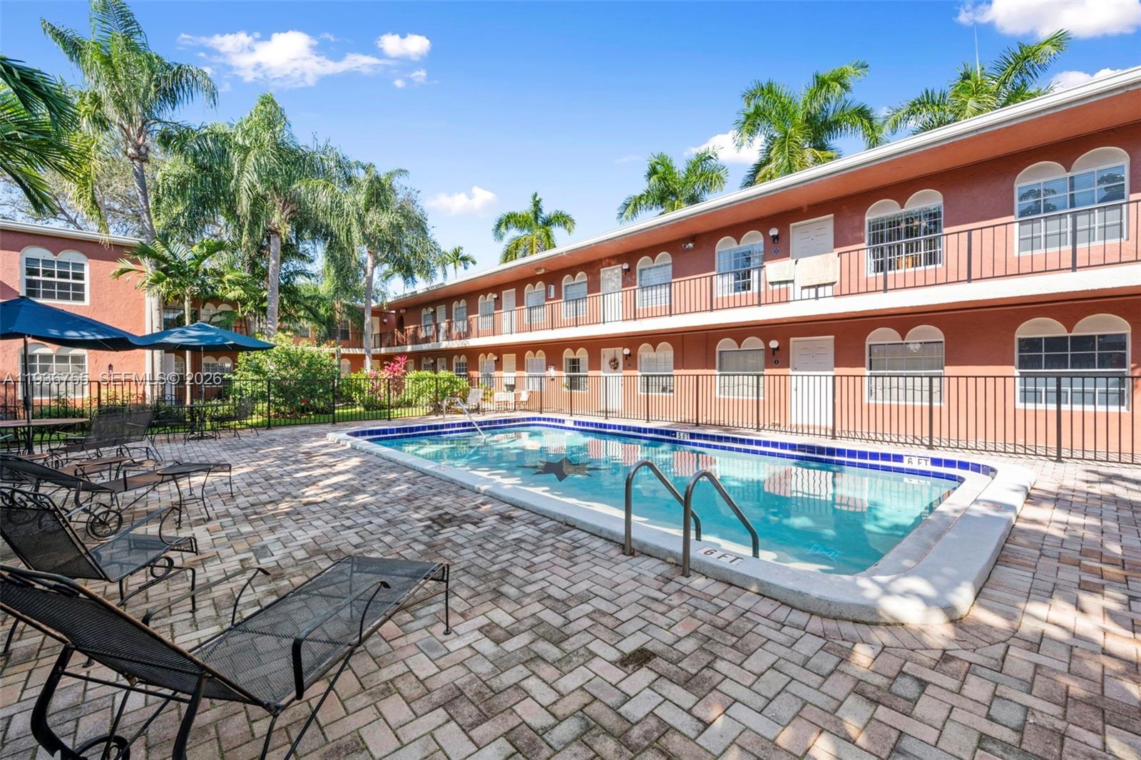 1405 MIAMI RD # 10