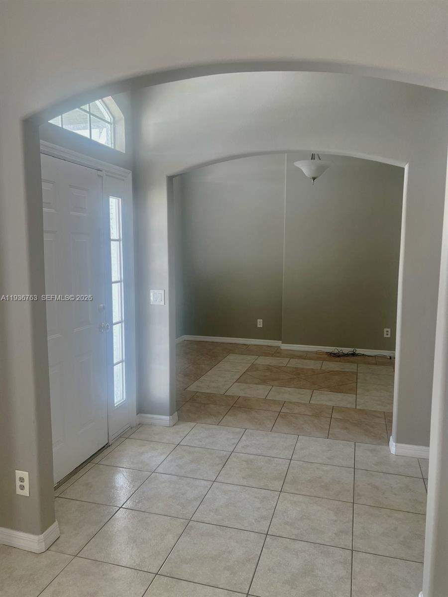 2050 SE Franciscan St, Port St. Lucie