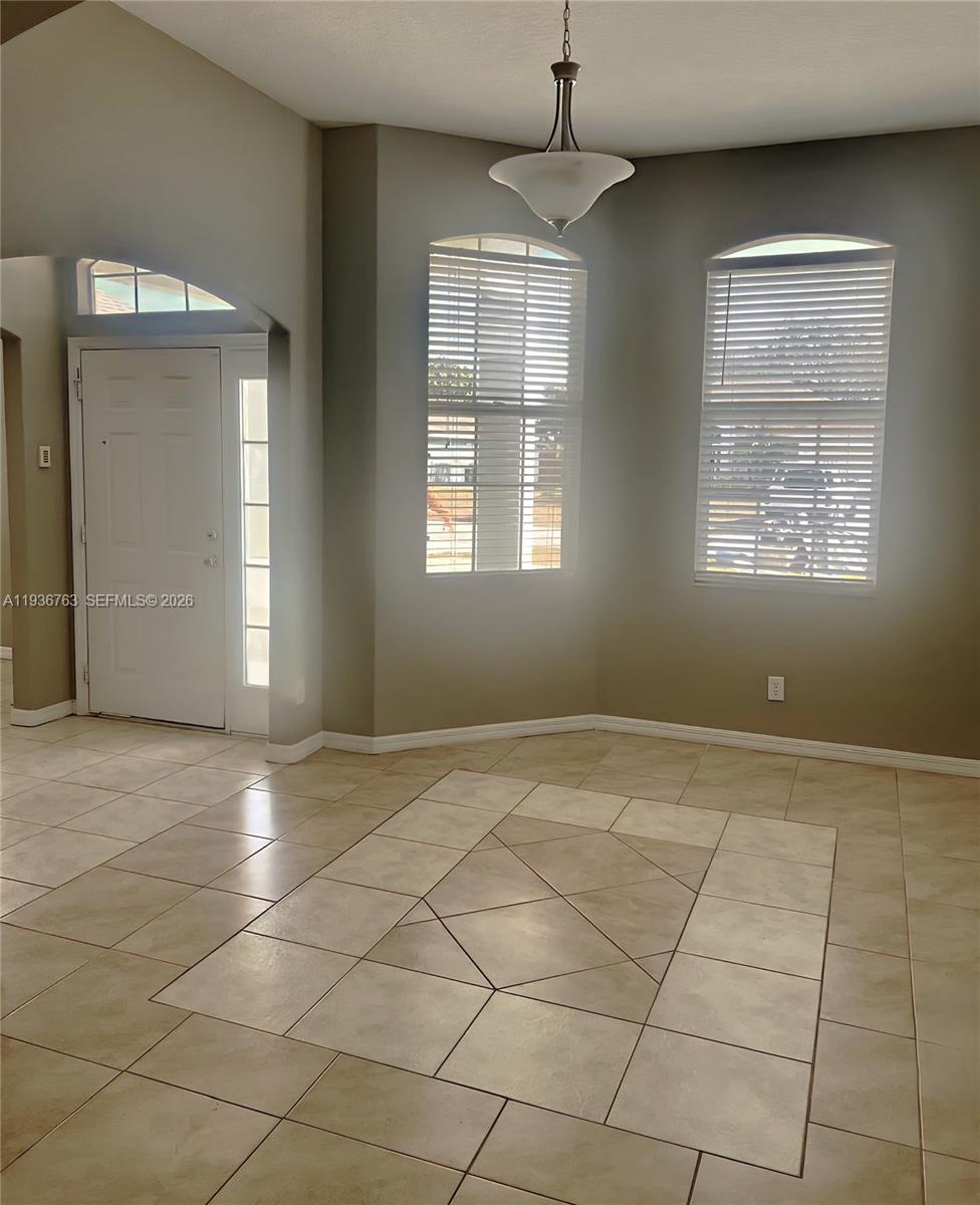 2050 SE Franciscan St, Port St. Lucie