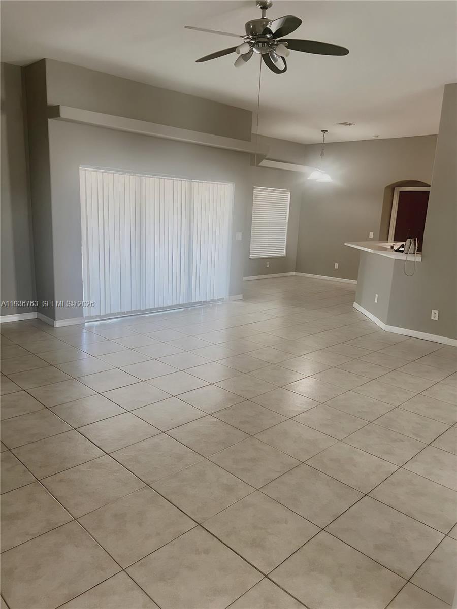 2050 SE Franciscan St, Port St. Lucie
