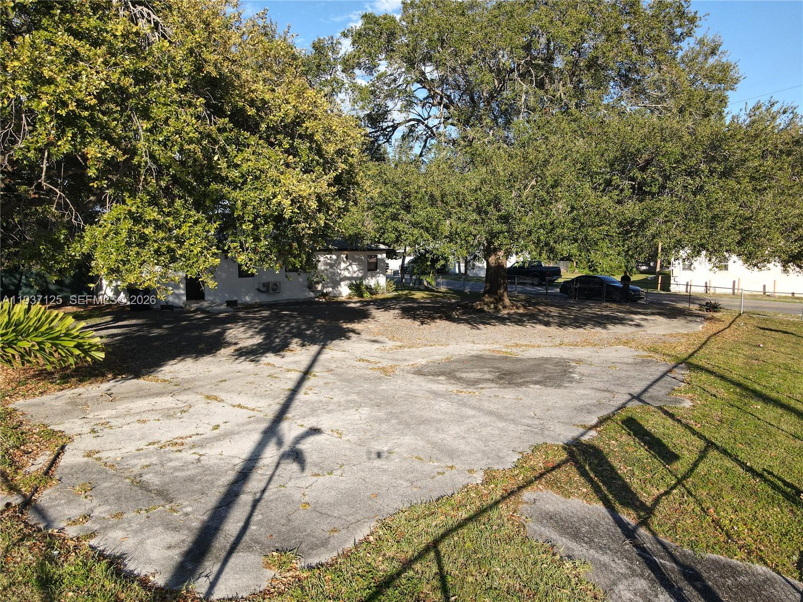 NW 7th Ave