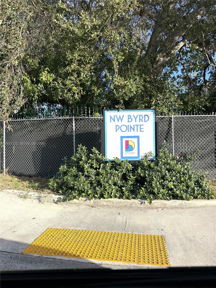 NW 7th Ave