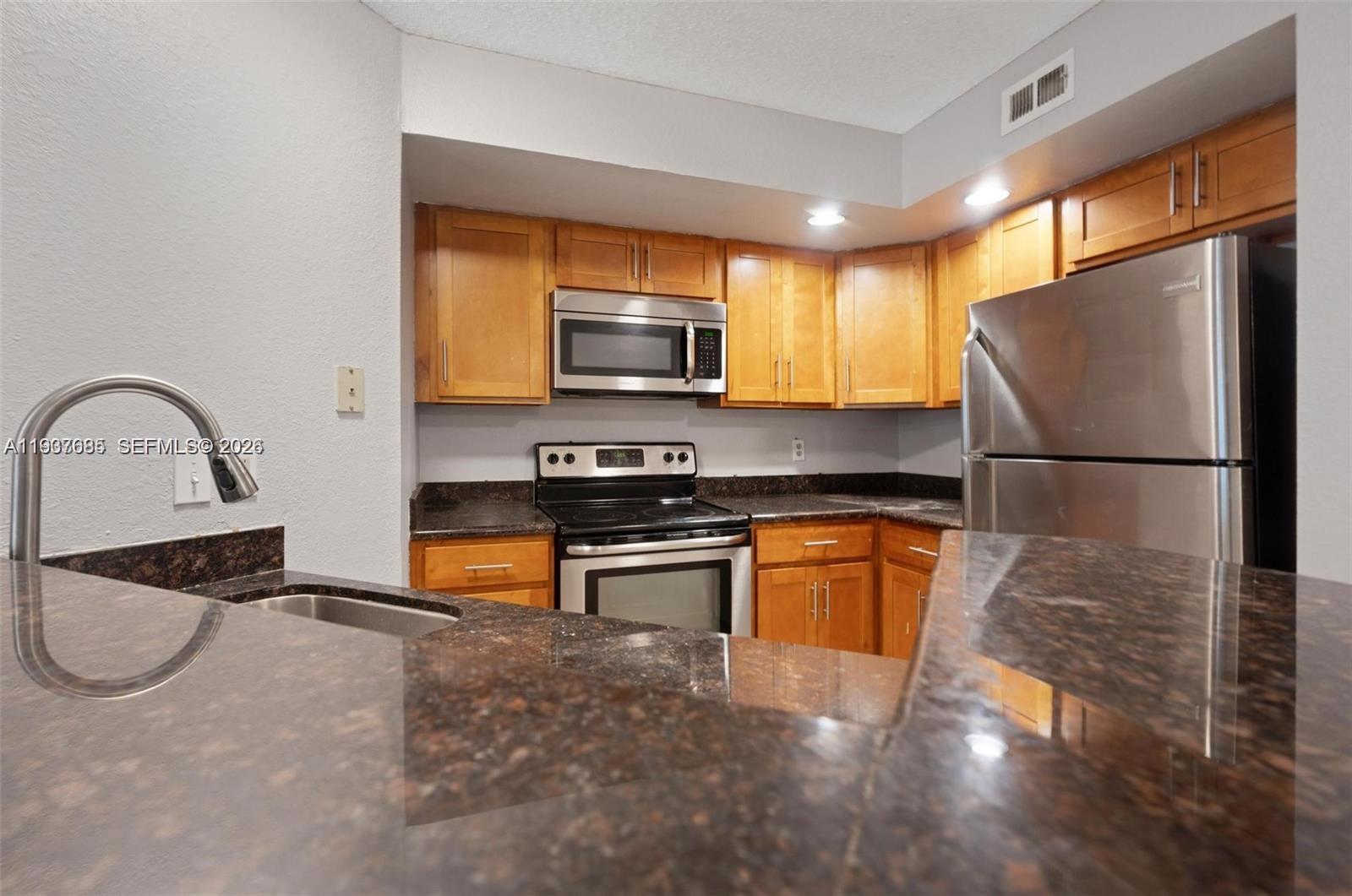 12400 Vista Isles Dr # 1418