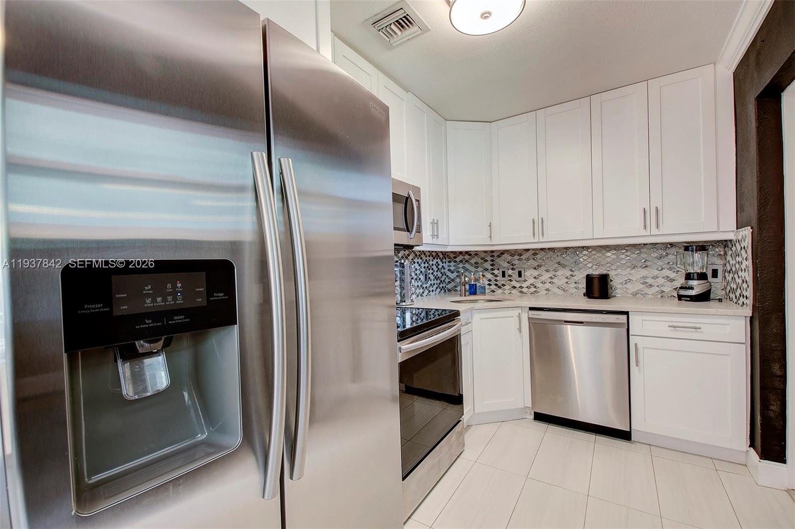 1124 NW 15th Ct