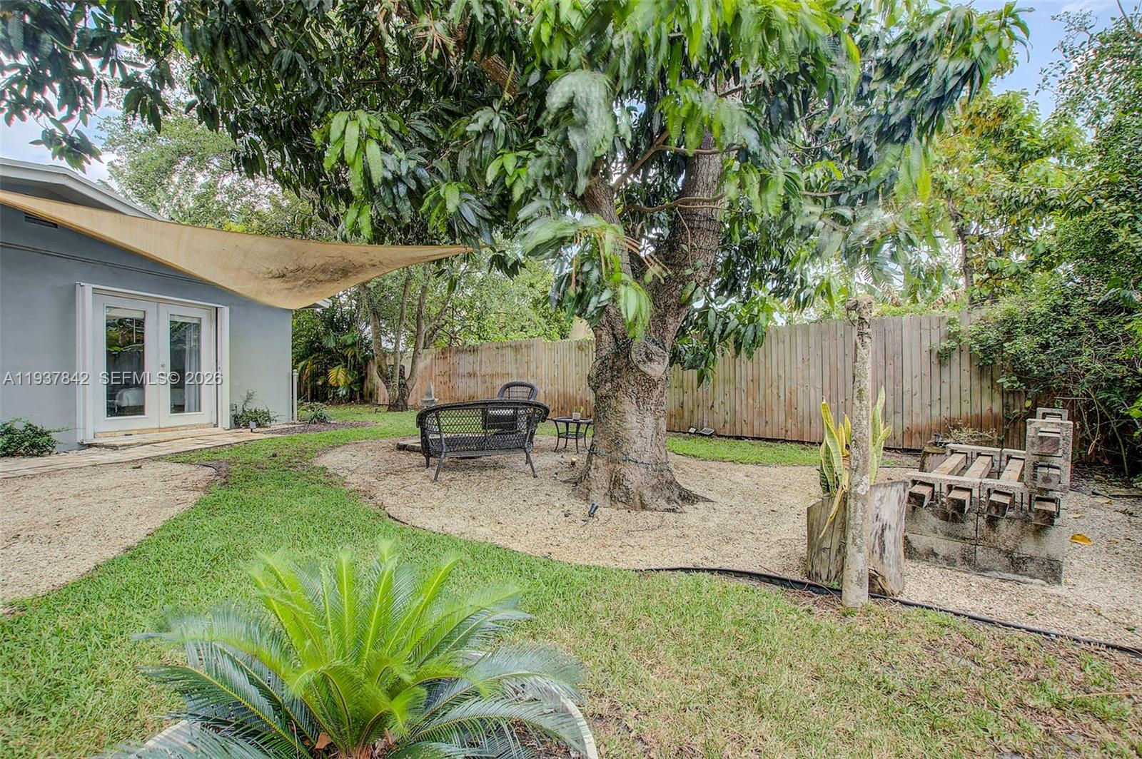 1124 NW 15th Ct