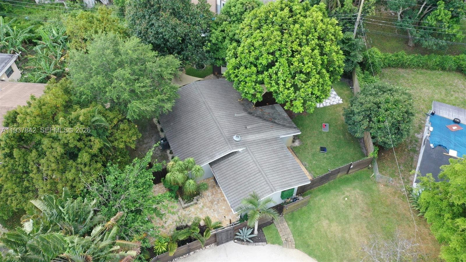1124 NW 15th Ct