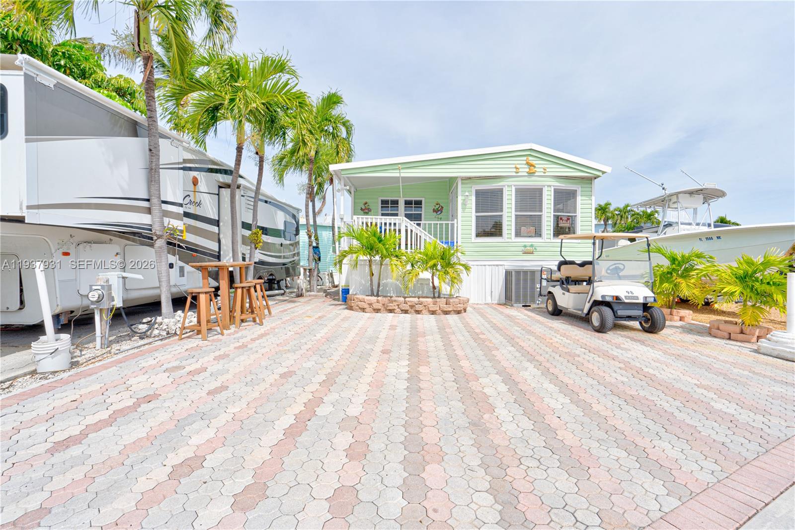 65821 Overseas Highway # 98