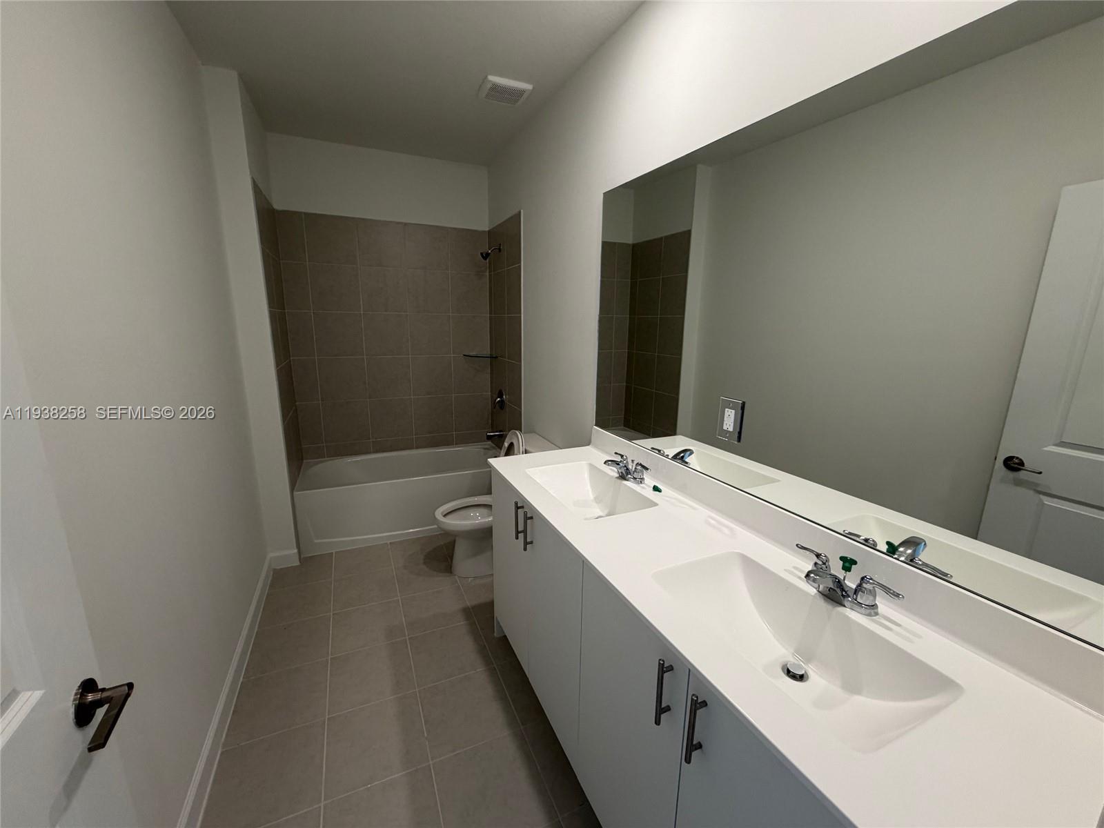 2256 SE 30 ST # 2256