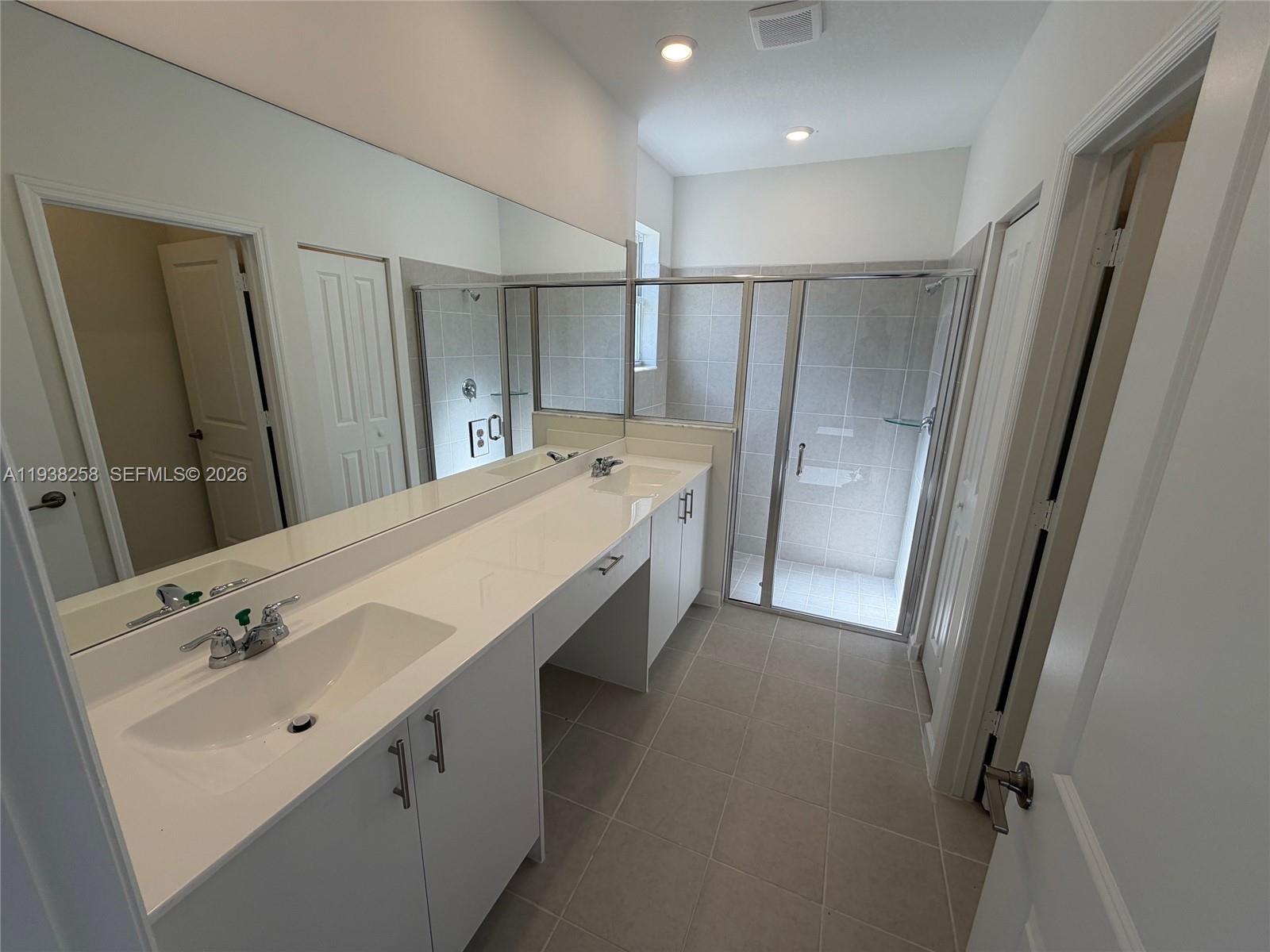 2256 SE 30 ST # 2256