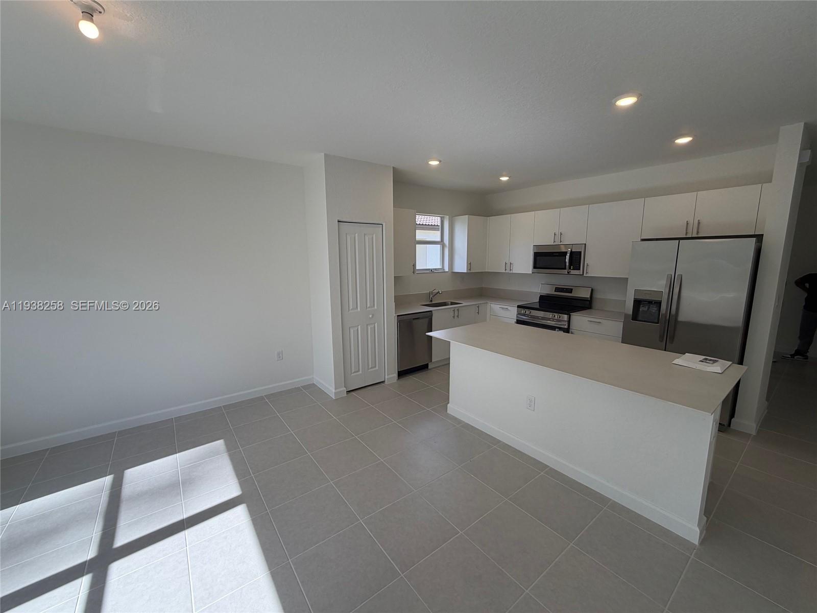 2256 SE 30 ST # 2256