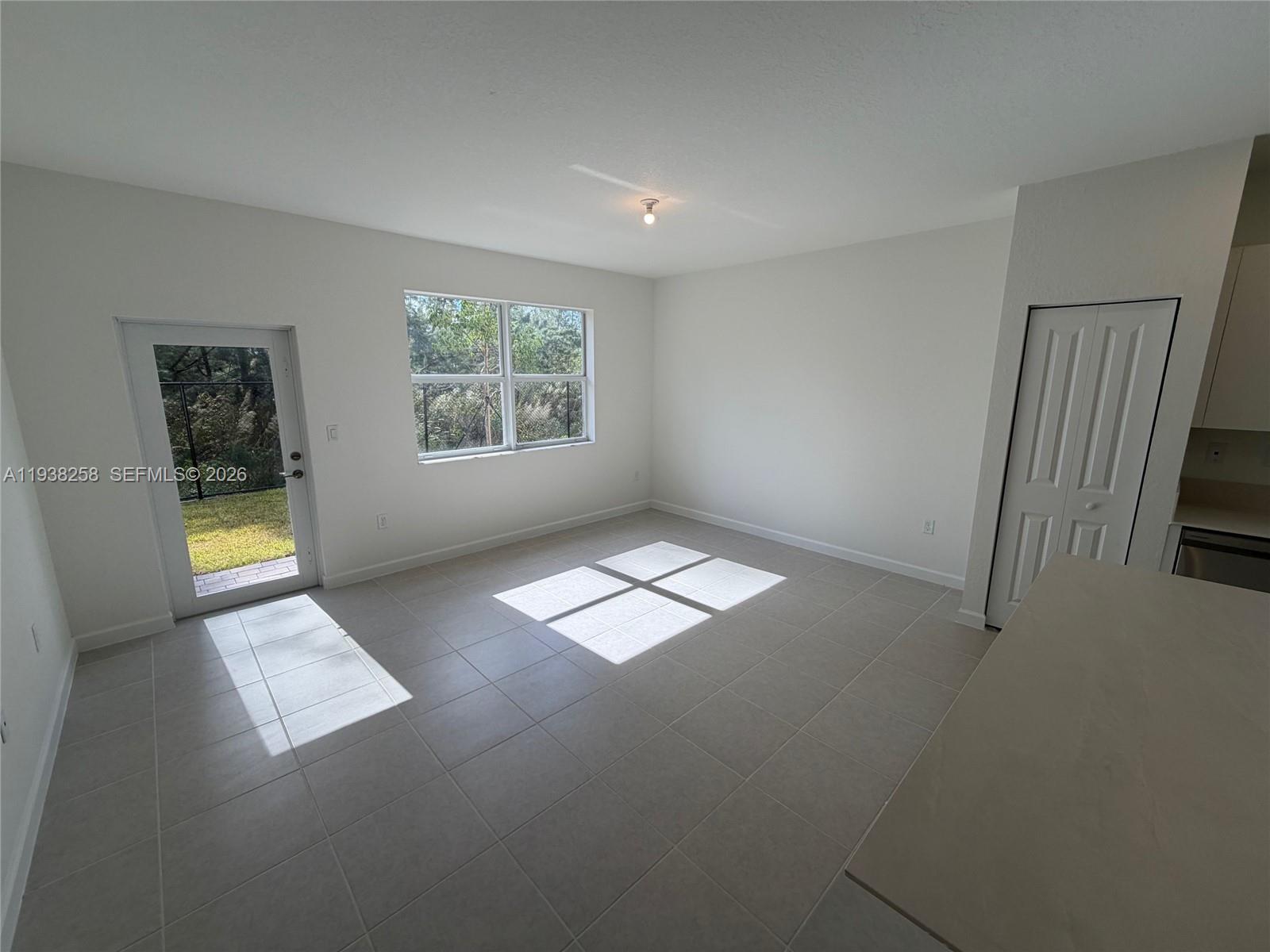 2256 SE 30 ST # 2256
