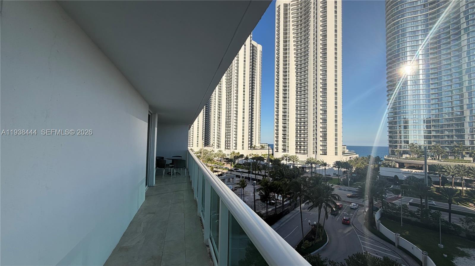 100 Bayview Dr # 807