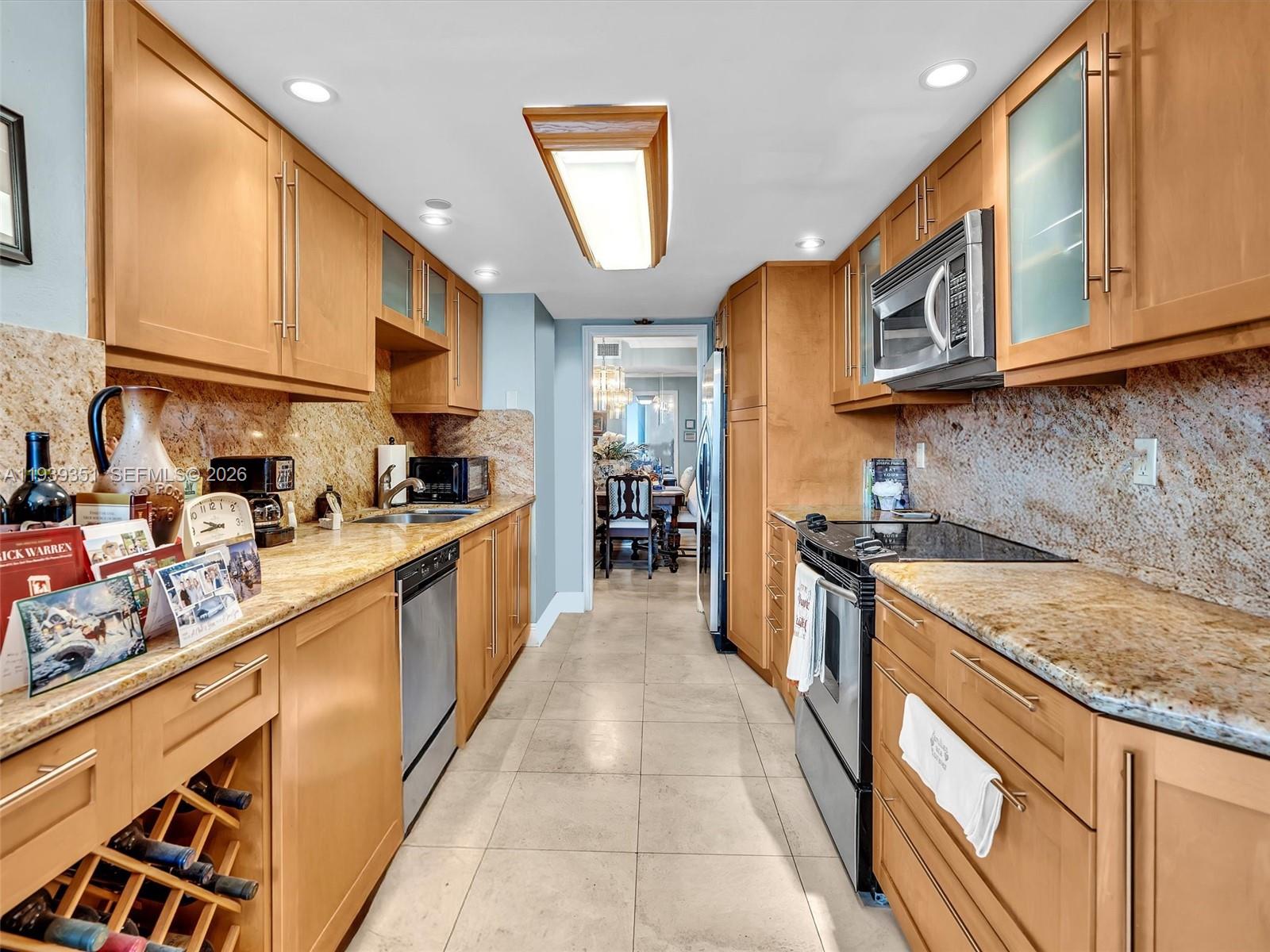 2000 Towerside Ter # 1806