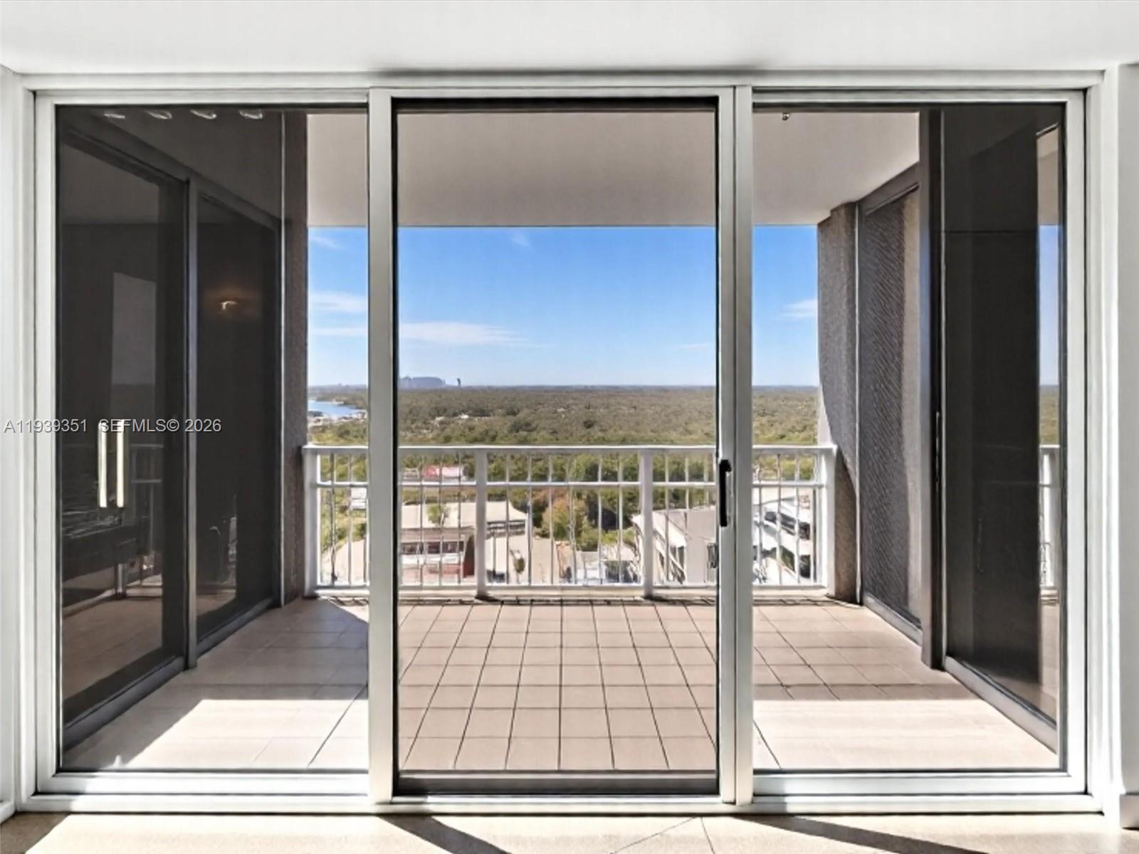 2000 Towerside Ter # 1806