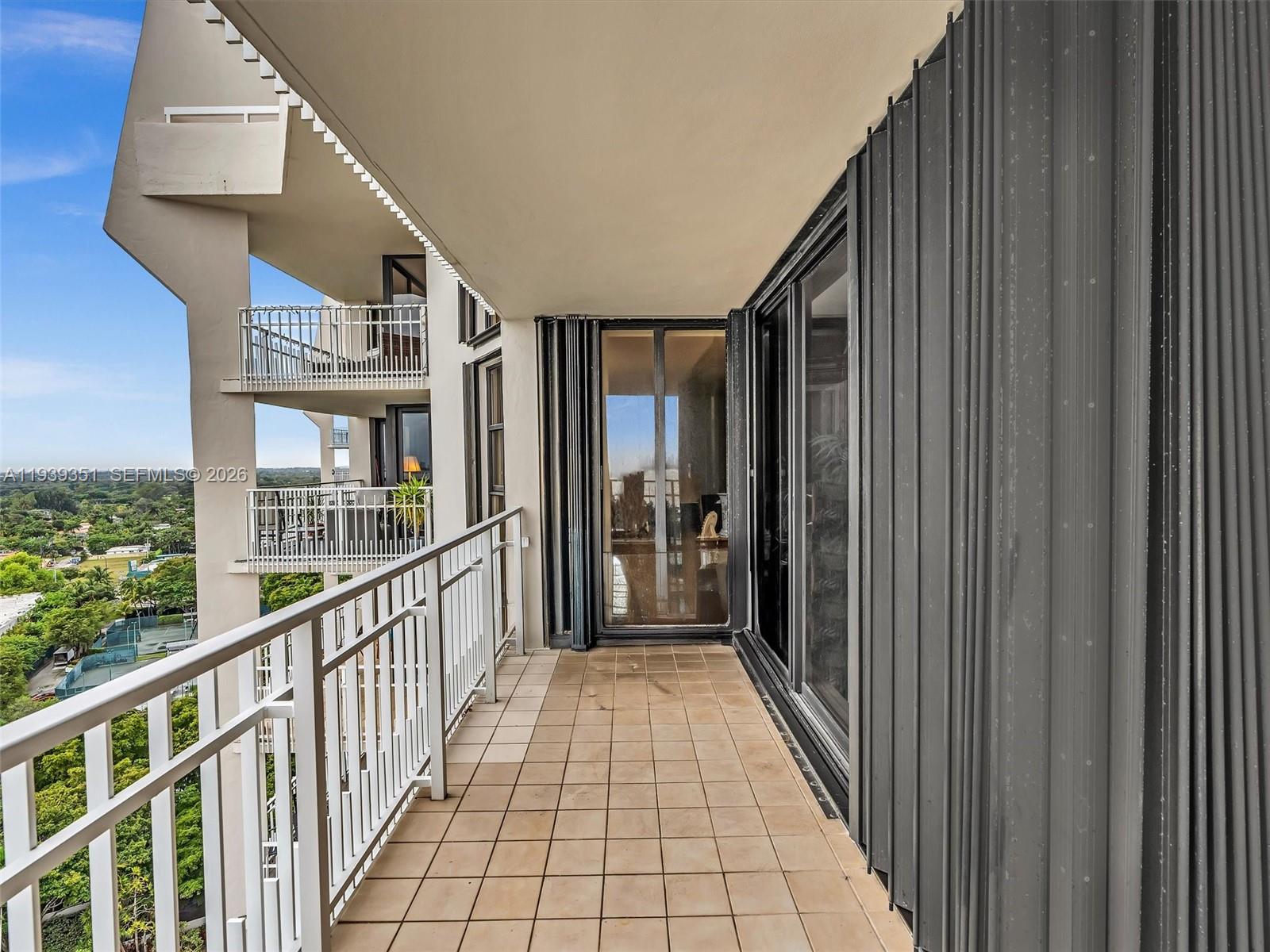 2000 Towerside Ter # 1806