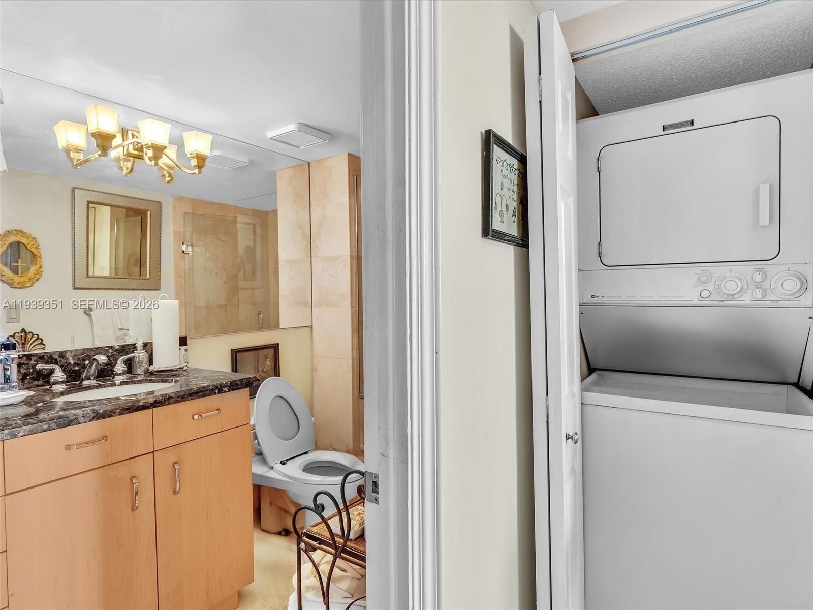 2000 Towerside Ter # 1806