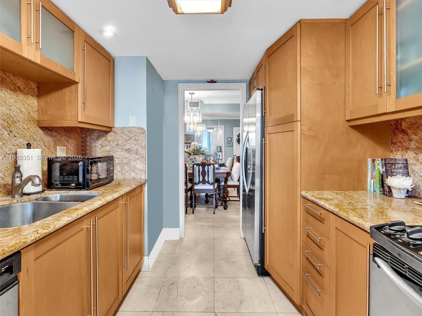 2000 Towerside Ter # 1806