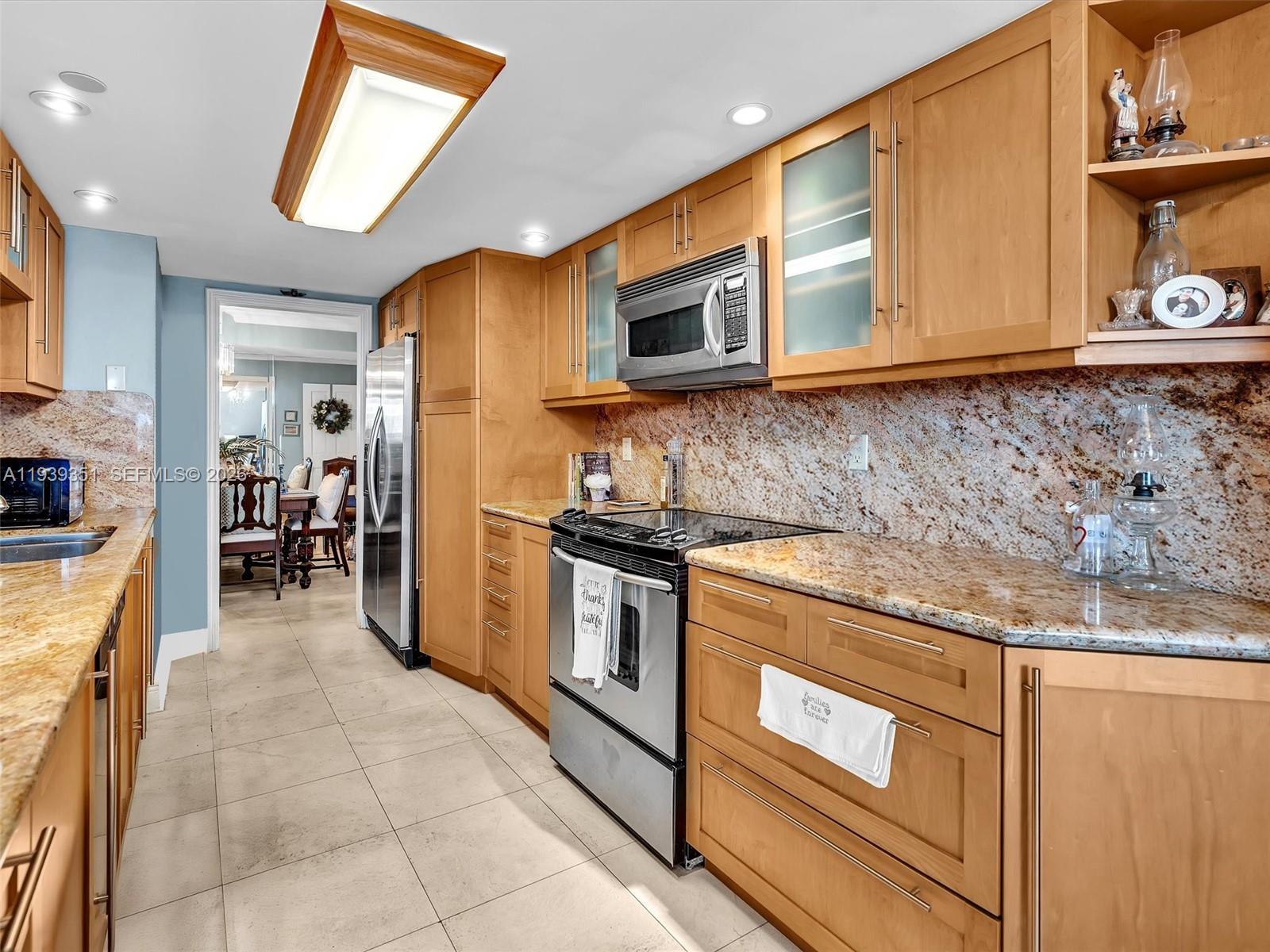 2000 Towerside Ter # 1806