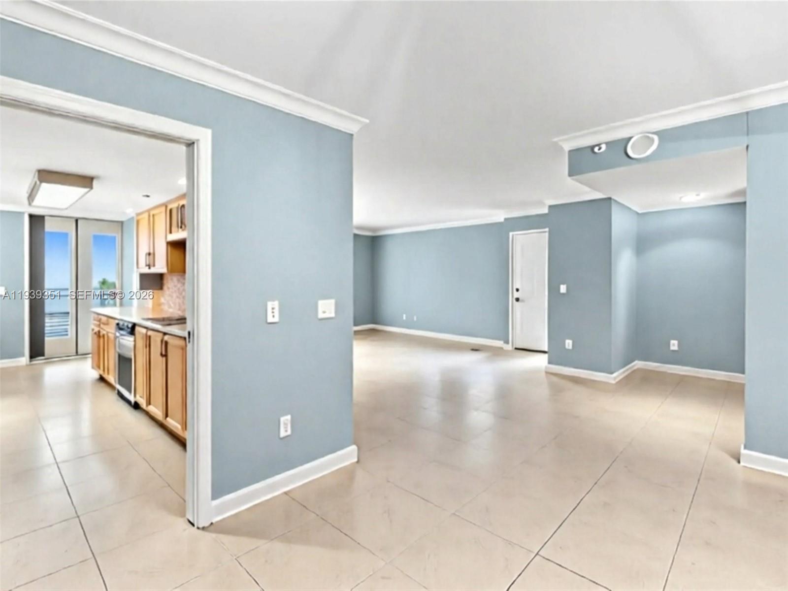 2000 Towerside Ter # 1806