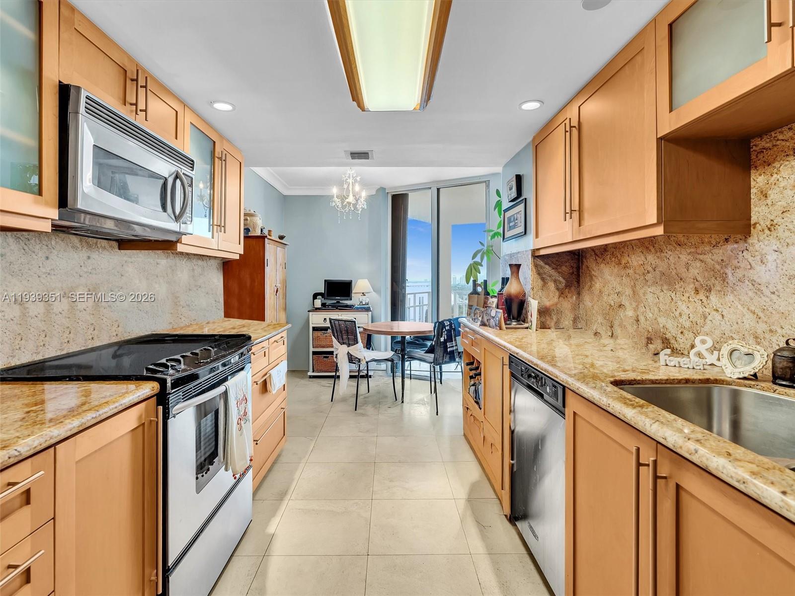 2000 Towerside Ter # 1806