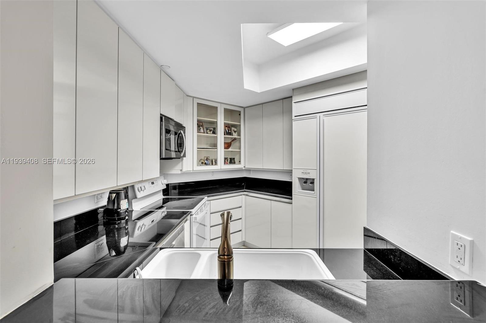 21050 Point Pl # 302