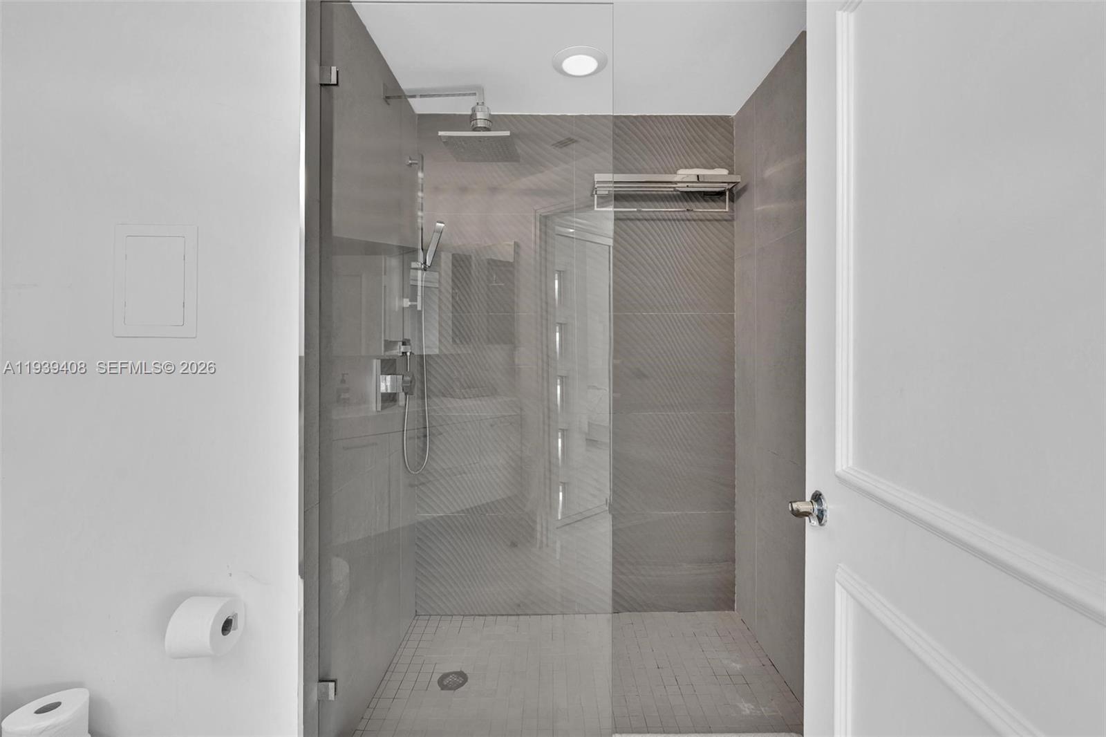 21050 Point Pl # 302