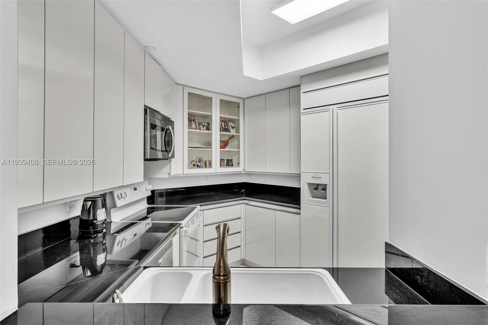 21050 Point Pl # 302