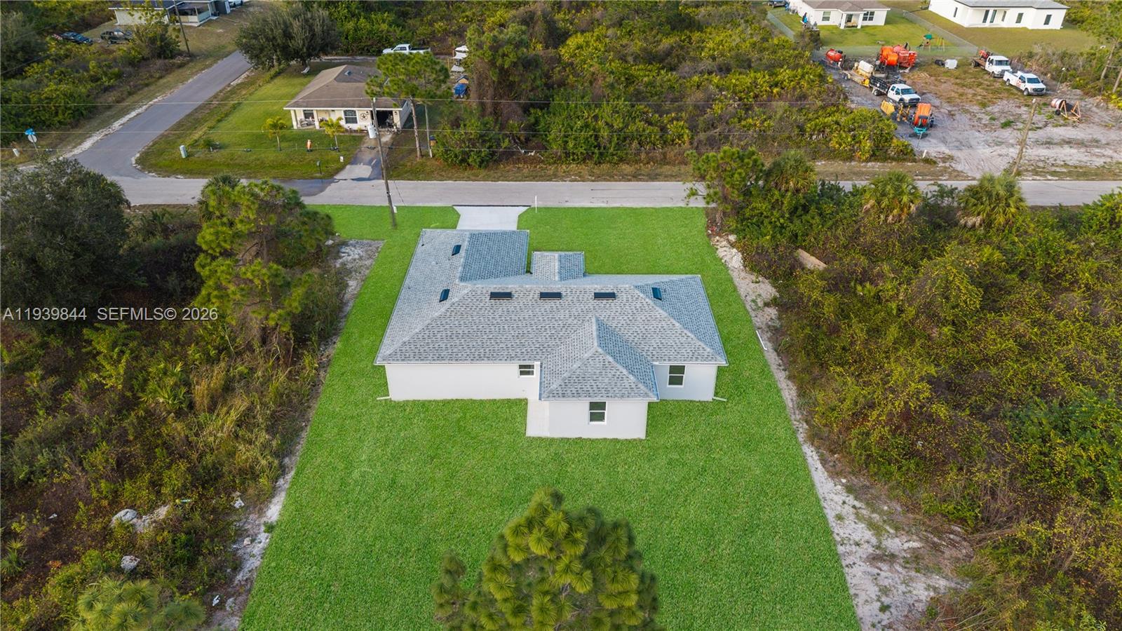 3117 W 64th W