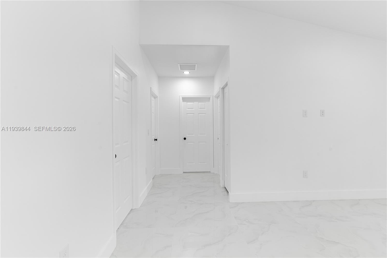 3117 W 64th W