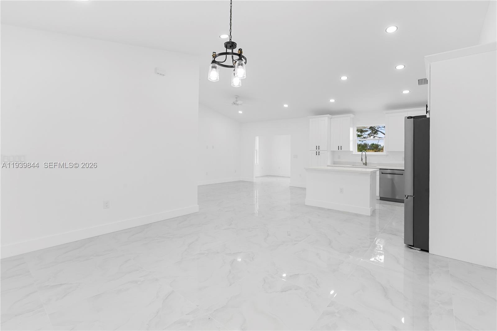 3117 W 64th W