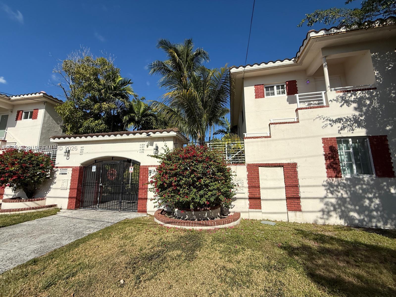 1207 Marseille Dr # 29