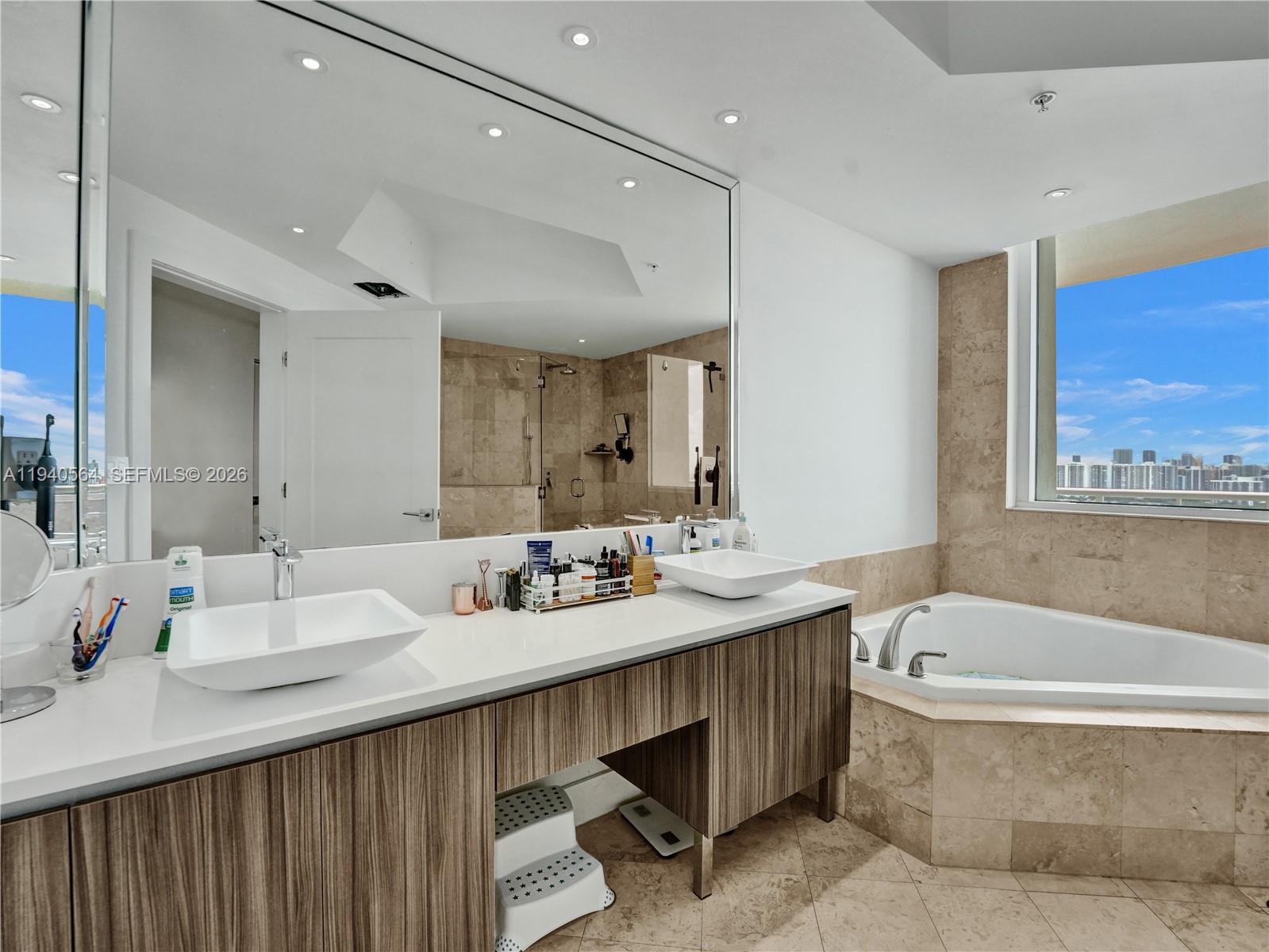 1755 E Hallandale Beach Blvd Unit: PH04E