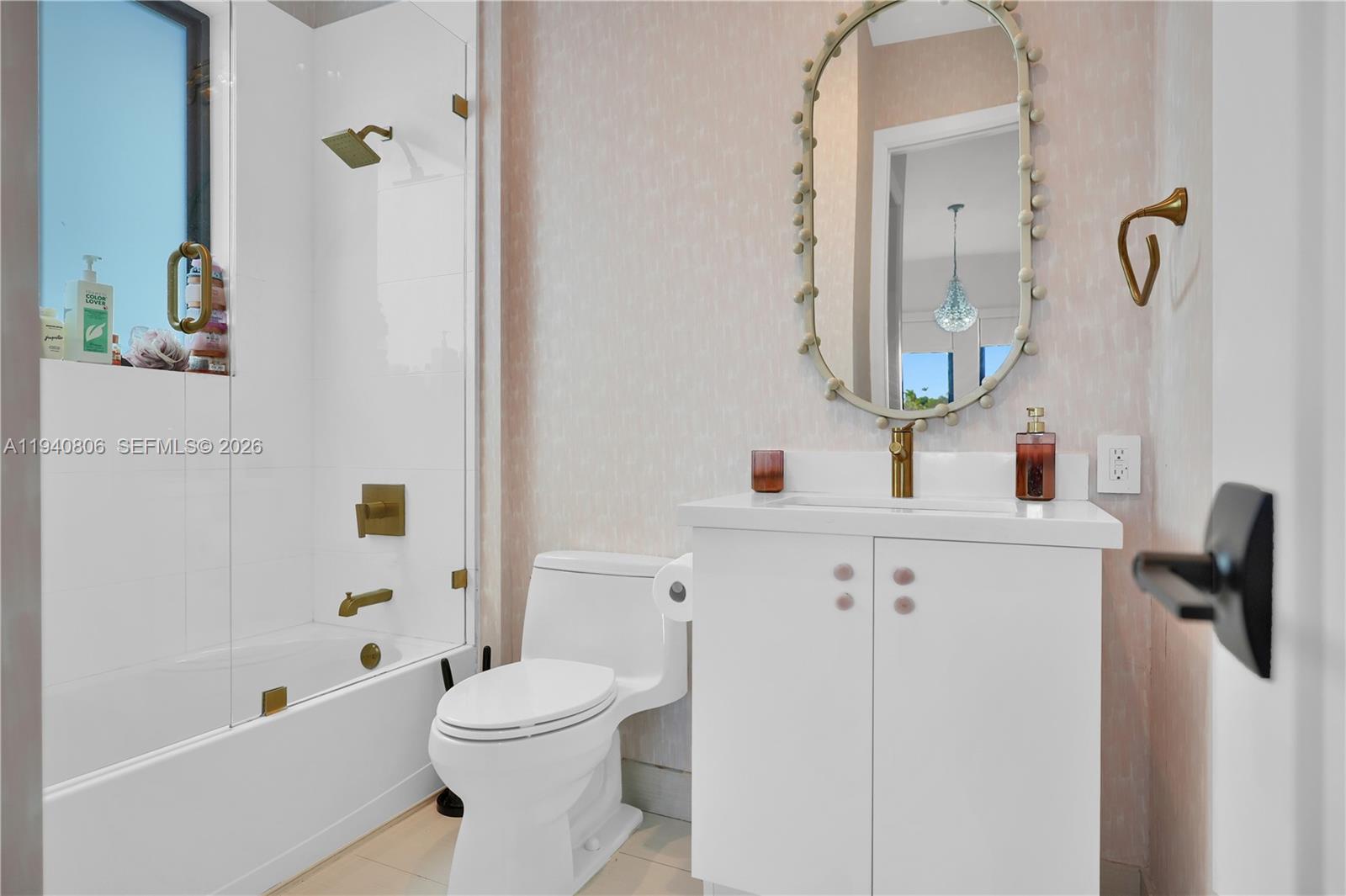 5635 Brookfield Cir w