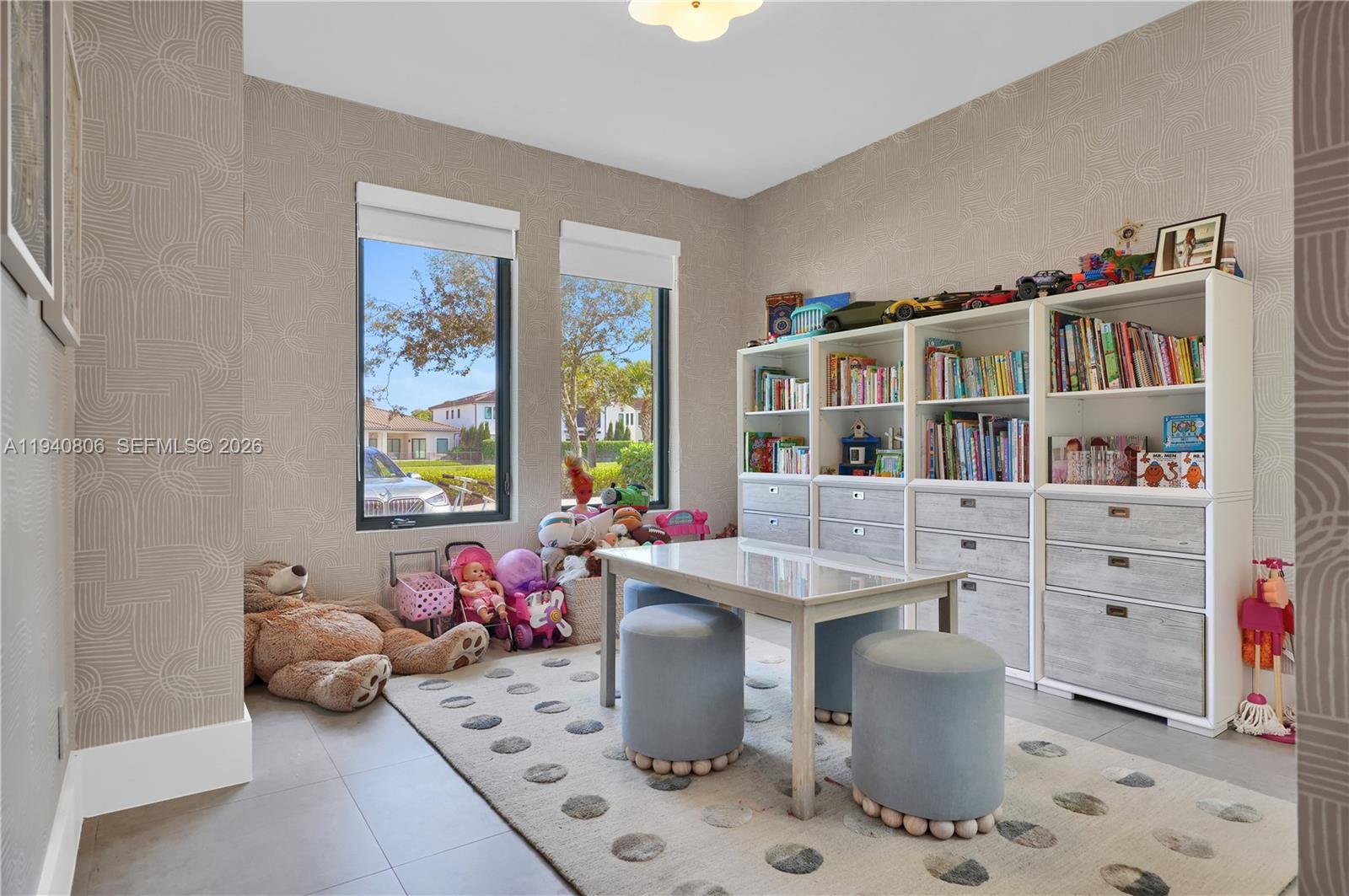 5635 Brookfield Cir w