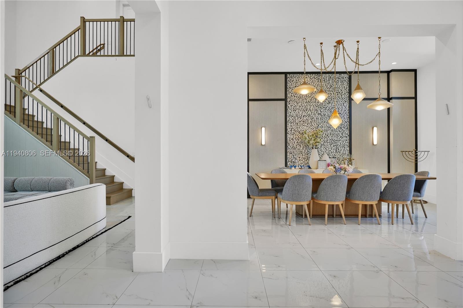 5635 Brookfield Cir w