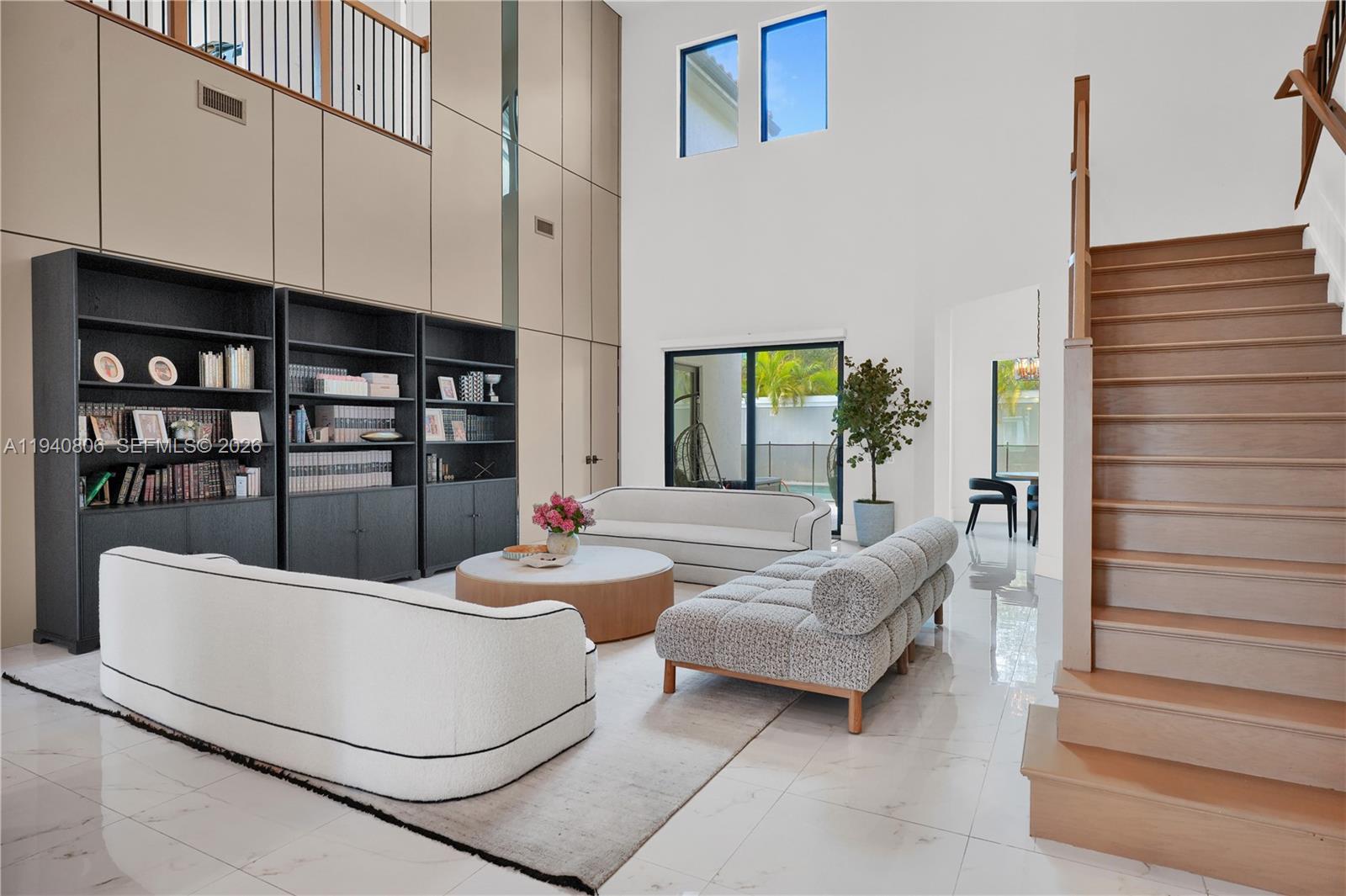 5635 Brookfield Cir w