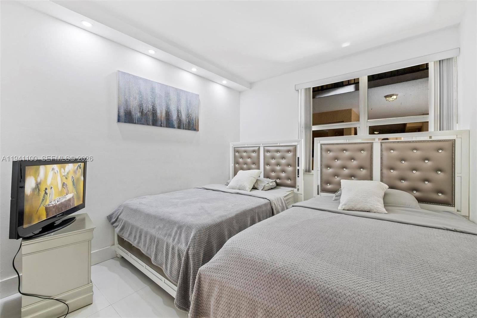 17125 N Bay Rd # 3112