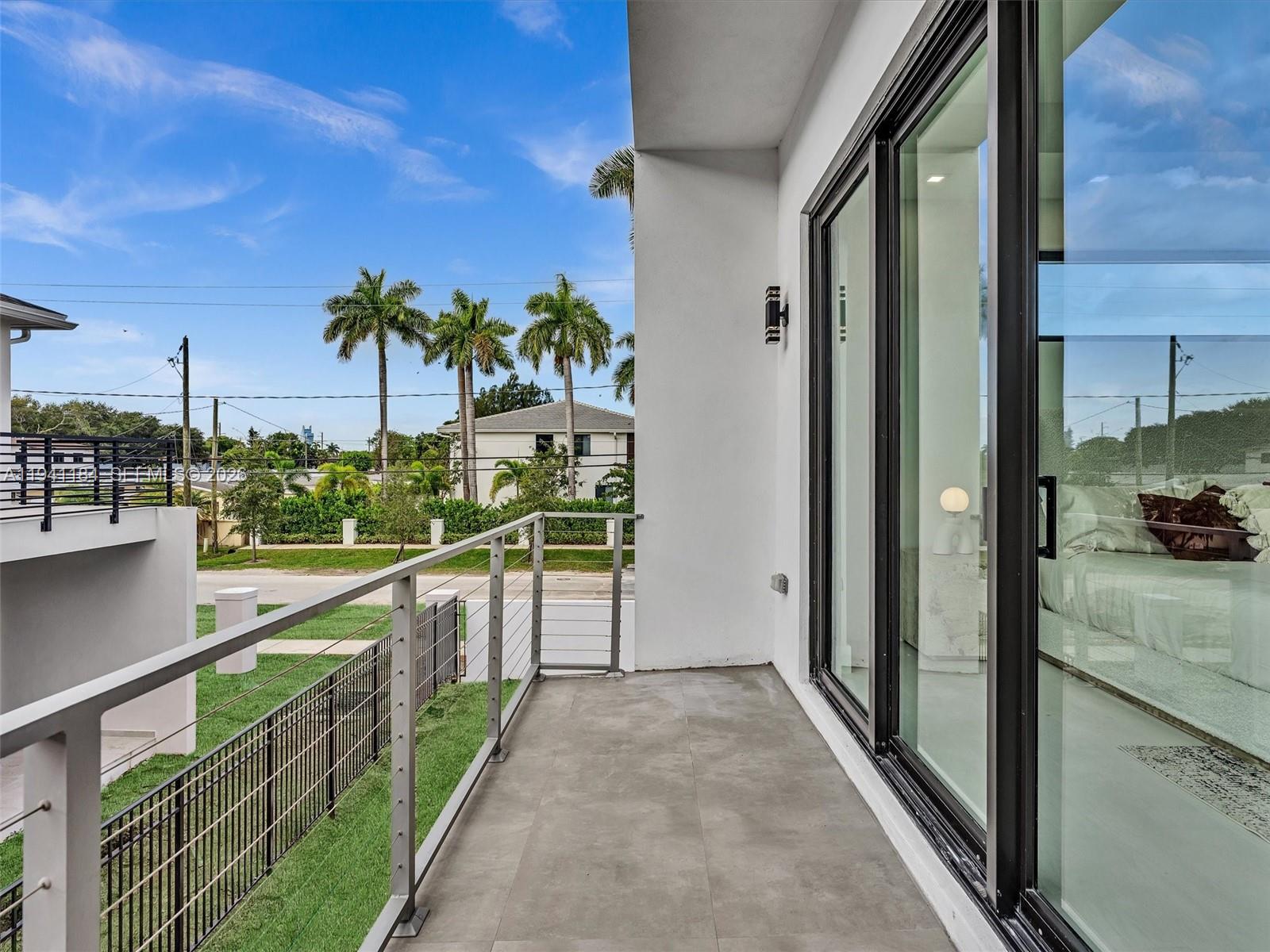 4656 SW 32nd Ave # B1